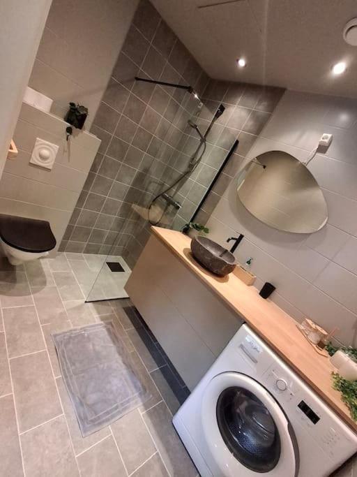 Newly Renovated With Seaview *